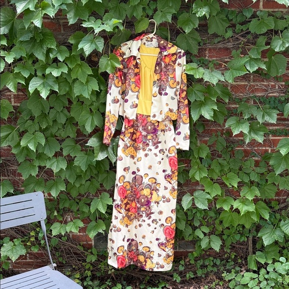 Vintage 70s Leslie Fay Mushroom Dress with Jacket - Mushroom and Floral pattern - Picture 1 of 11